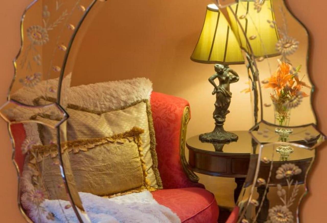 The Lion And The Rose Bed And Breakfast Ашвил Екстериор снимка